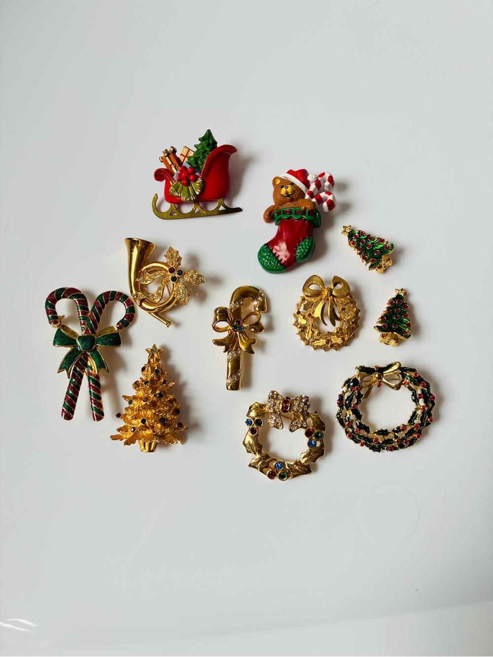 Vintage Merksamer, Hallmark, Unsigned Christmas Brooch Jewelry Bundle